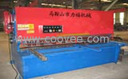 供应QC12Y-4&times;1500液压数显摆式剪板机