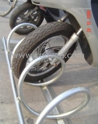 电动车停车架
