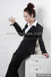 2011秋冬时尚女西装职业套装Y289黑色职业装