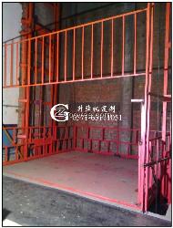 4吨液压升降机