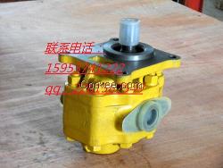 山推ty220转向泵总成
